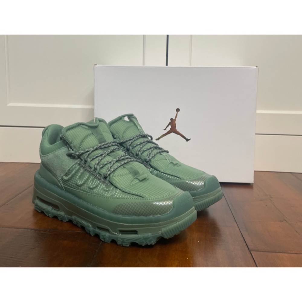 Nike Air Jordan Mae Dutch Green Sneaker. Size 8.5 - Picture 4 of 11